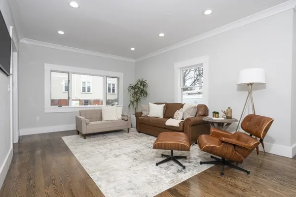 $5,300 | 10 Grant Street, Unit 1, Somerville, MA 02145