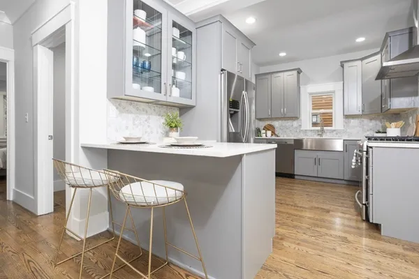 $5,300 | 10 Grant Street, Unit 1, Somerville, MA 02145