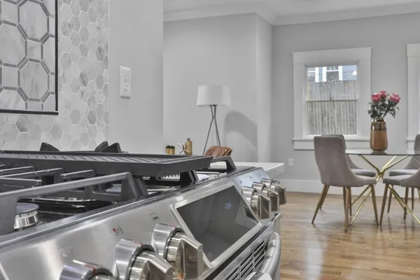 $5,300 | 10 Grant Street, Unit 1, Somerville, MA 02145
