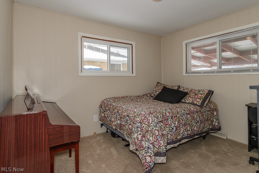 13814 Carpenter Road Garfield Heights, OH 44125 - Photo 17 of 25