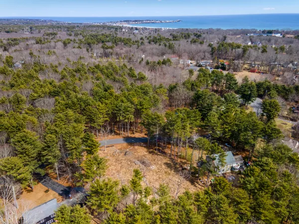 $475,000 | 15 Candlewood Lane, York, ME 03909