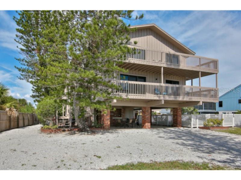 460 Beach Road, Unit A1 Sarasota, FL 34242 - Photo 1 of 15 Gallery Image 1