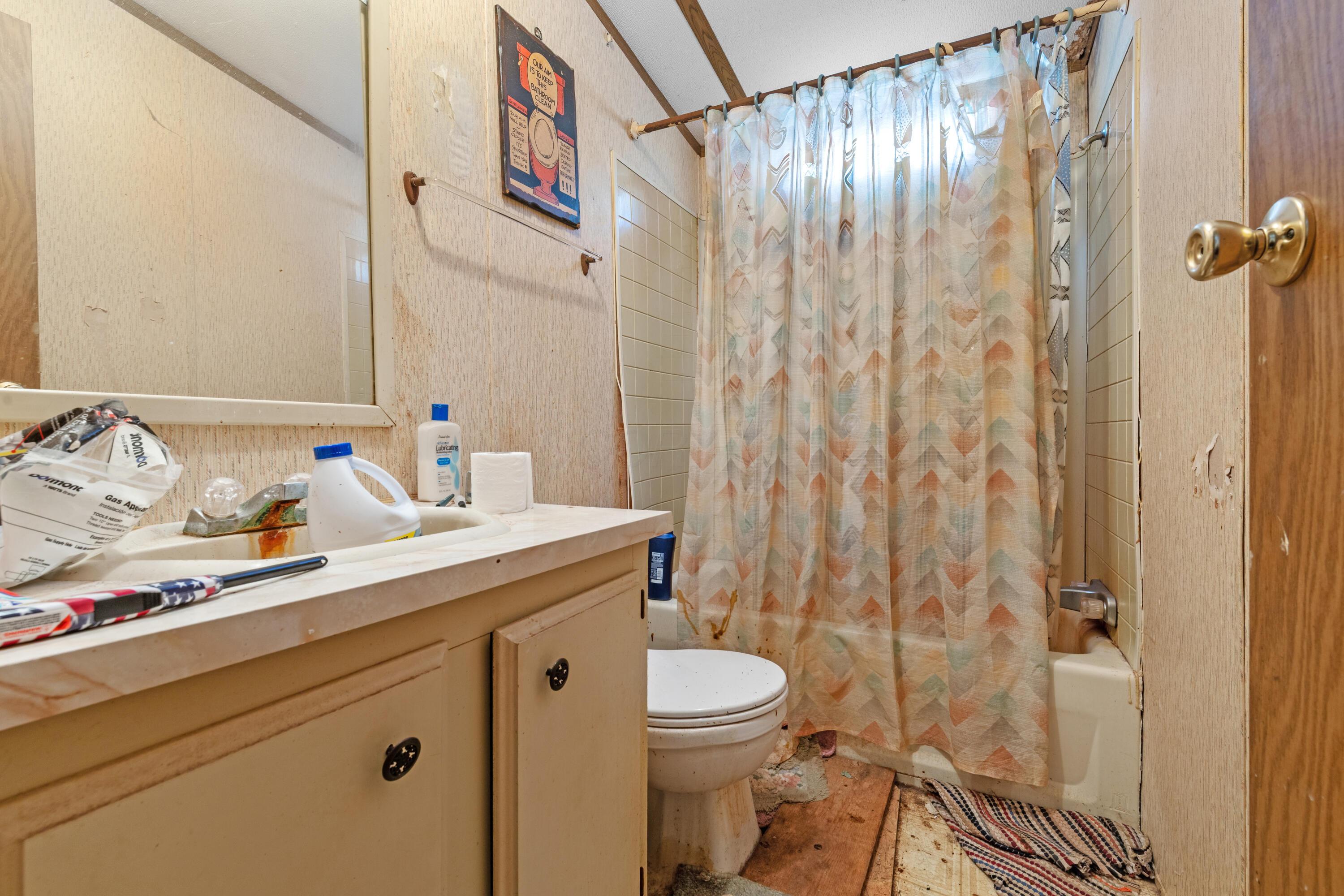 65 Jerusalem Road Southeast Bremen, OH 43107 - Photo 20 of 44 20. Full Bath