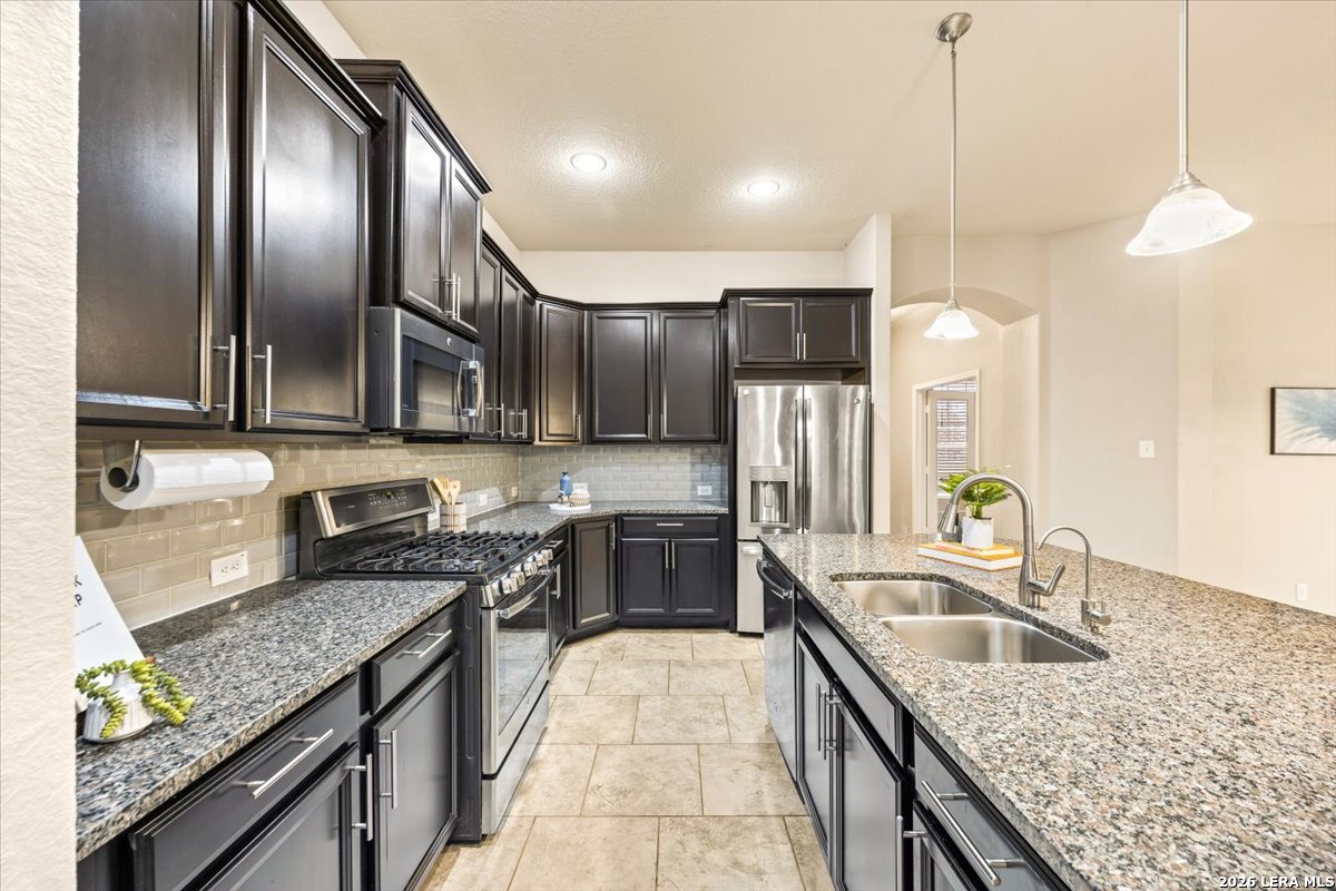 8764 Stackstone Schertz, TX 78154 - Photo 17 of 62