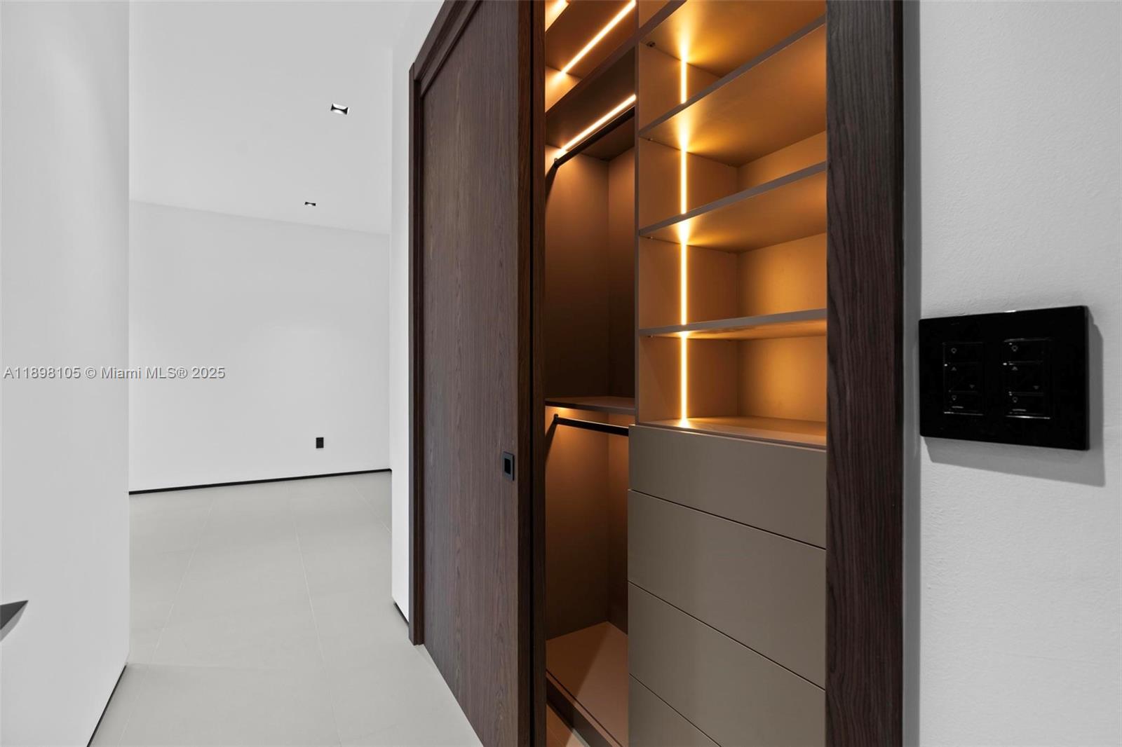 7755 Southwest 85th Court Miami, FL 33143 - Photo 33 of 70