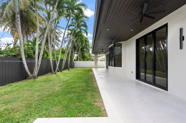 a picture of floor plan