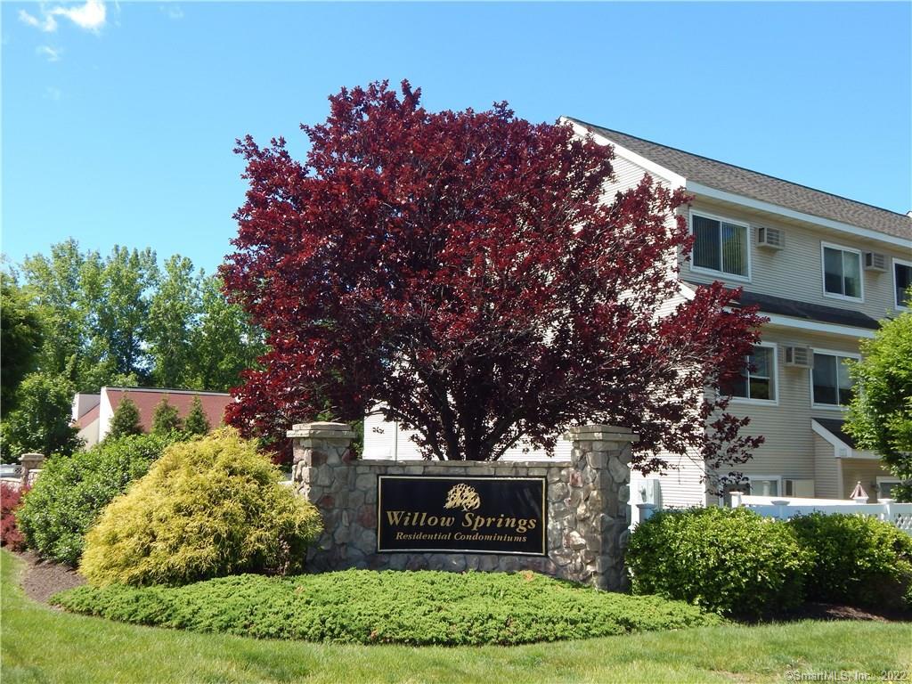 Willow Springs Residential Condominiums Complex