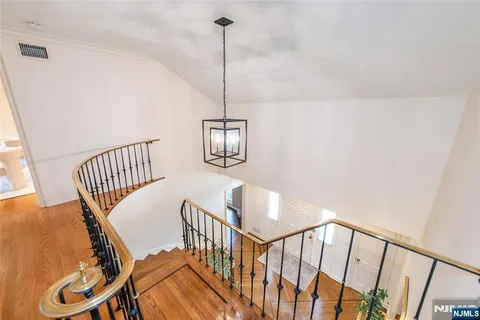 $2,999,999 | 112 Heller Way, Montclair, NJ 07043