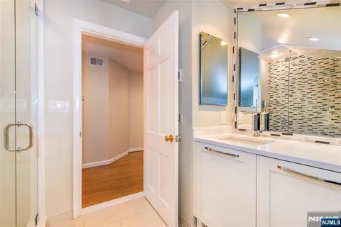 $2,999,999 | 112 Heller Way, Montclair, NJ 07043