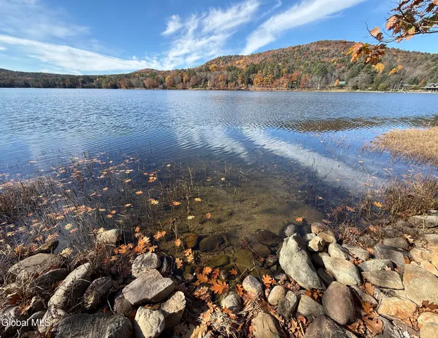 $695,000 | 23 Teds Way, Bolton, NY 12824