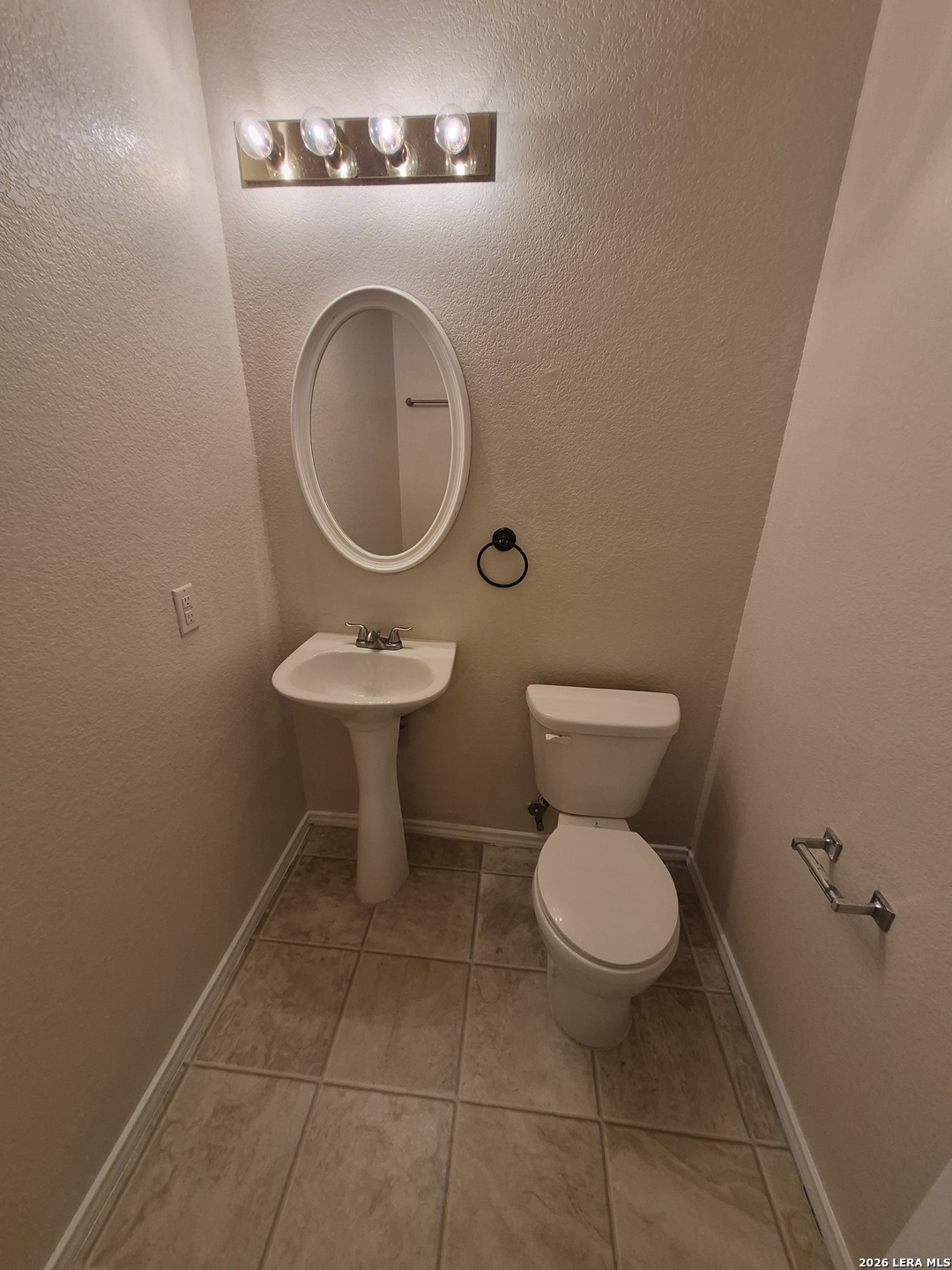 3954 Key W Way Converse, TX 78109 - Photo 15 of 38 Gallery Image 15