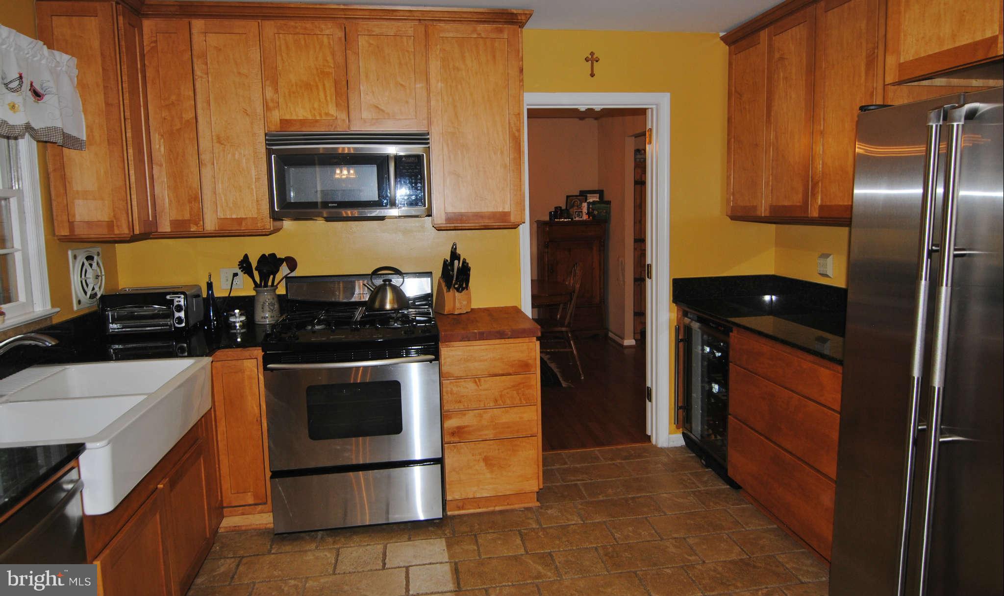 8007 Lady Lewis Court Springfield, VA 22153 - Photo 4 of 30 Kitchen