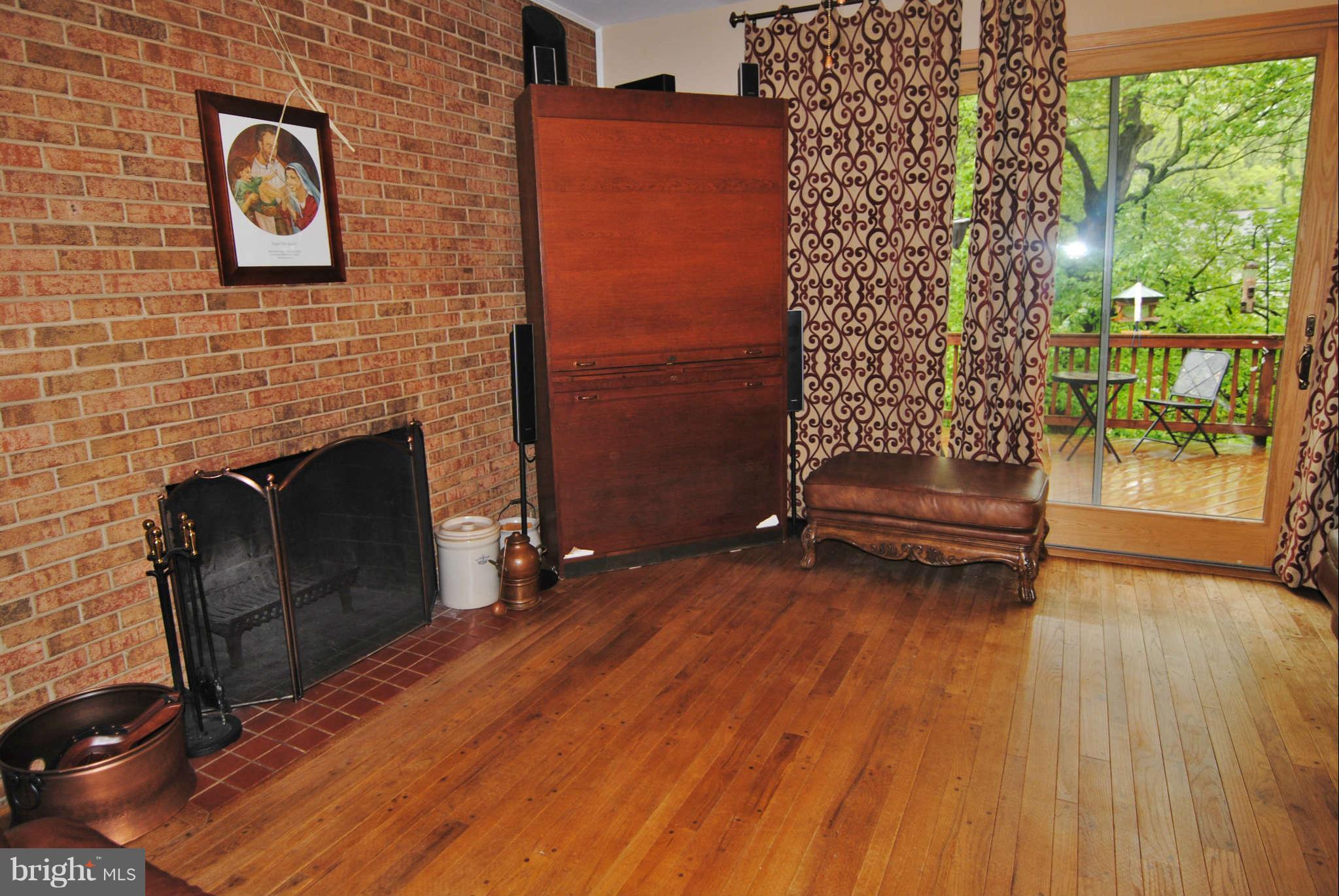 8007 Lady Lewis Court Springfield, VA 22153 - Photo 5 of 30 Family Room