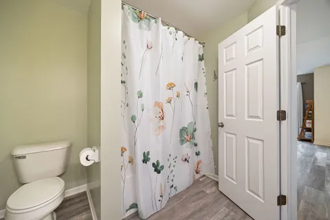 $334,999 | 2833 Granite Court, Crystal Lake, IL 60012