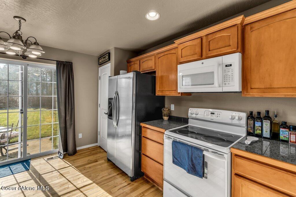 109 West 19th Avenue, Unit A Post Falls, ID 83854 - Photo 12 of 22 Kitchen