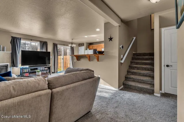 $330,000 | 109 West 19th Avenue, Unit A, Post Falls, ID 83854