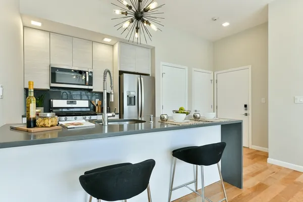 $565,000 | 87 Parker Street, Unit 402, Chelsea, MA 02150