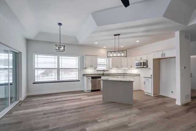 $469,900 | 201 Mariahwynn Terrace, Lodi, WI 53555