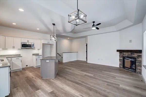 $469,900 | 201 Mariahwynn Terrace, Lodi, WI 53555