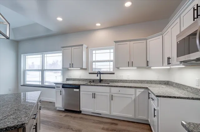 $469,900 | 201 Mariahwynn Terrace, Lodi, WI 53555