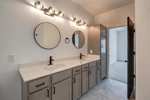 $469,900 | 201 Mariahwynn Terrace, Lodi, WI 53555
