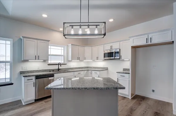 $469,900 | 201 Mariahwynn Terrace, Lodi, WI 53555