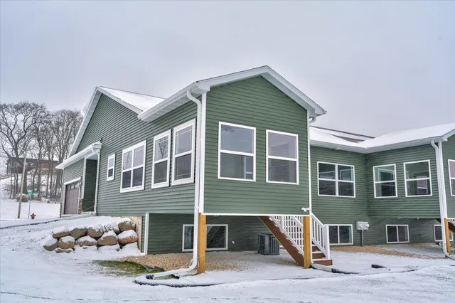 $469,900 | 201 Mariahwynn Terrace, Lodi, WI 53555