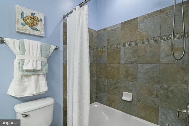 $875,000 | 15333 Wits End Drive, Woodbridge, VA 22193