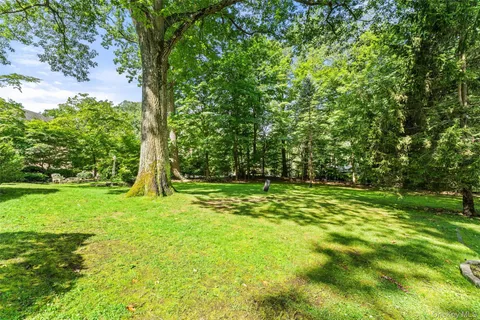 $1,395,000 | 62 Sprain Valley Road, Scarsdale, NY 10583