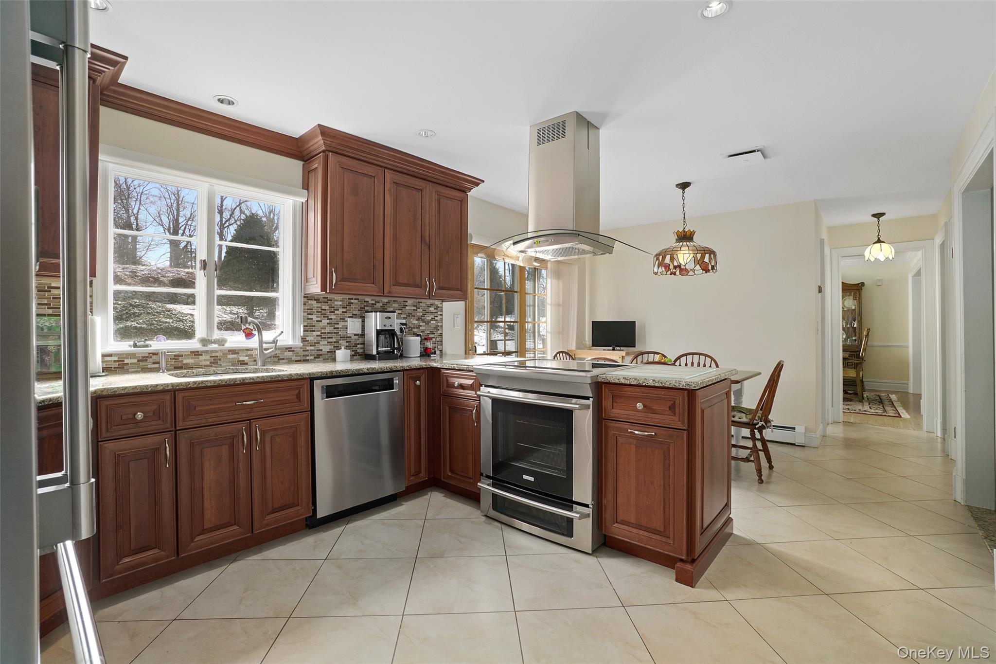 62 Sprain Valley Road Scarsdale, NY 10583 - Photo 7 of 21