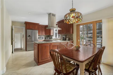 $1,395,000 | 62 Sprain Valley Road, Scarsdale, NY 10583