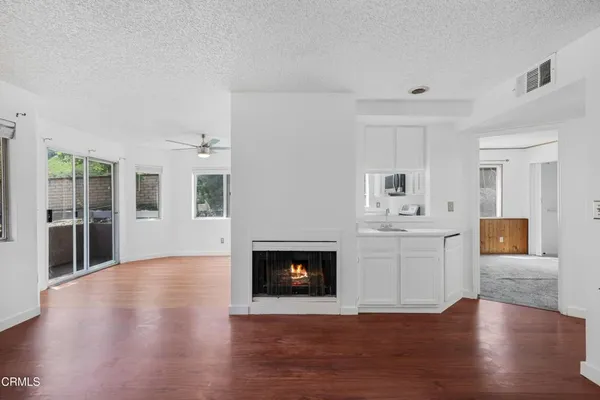 $399,900 | 19830 Sandpiper Place, Unit 55, Newhall, CA 91321
