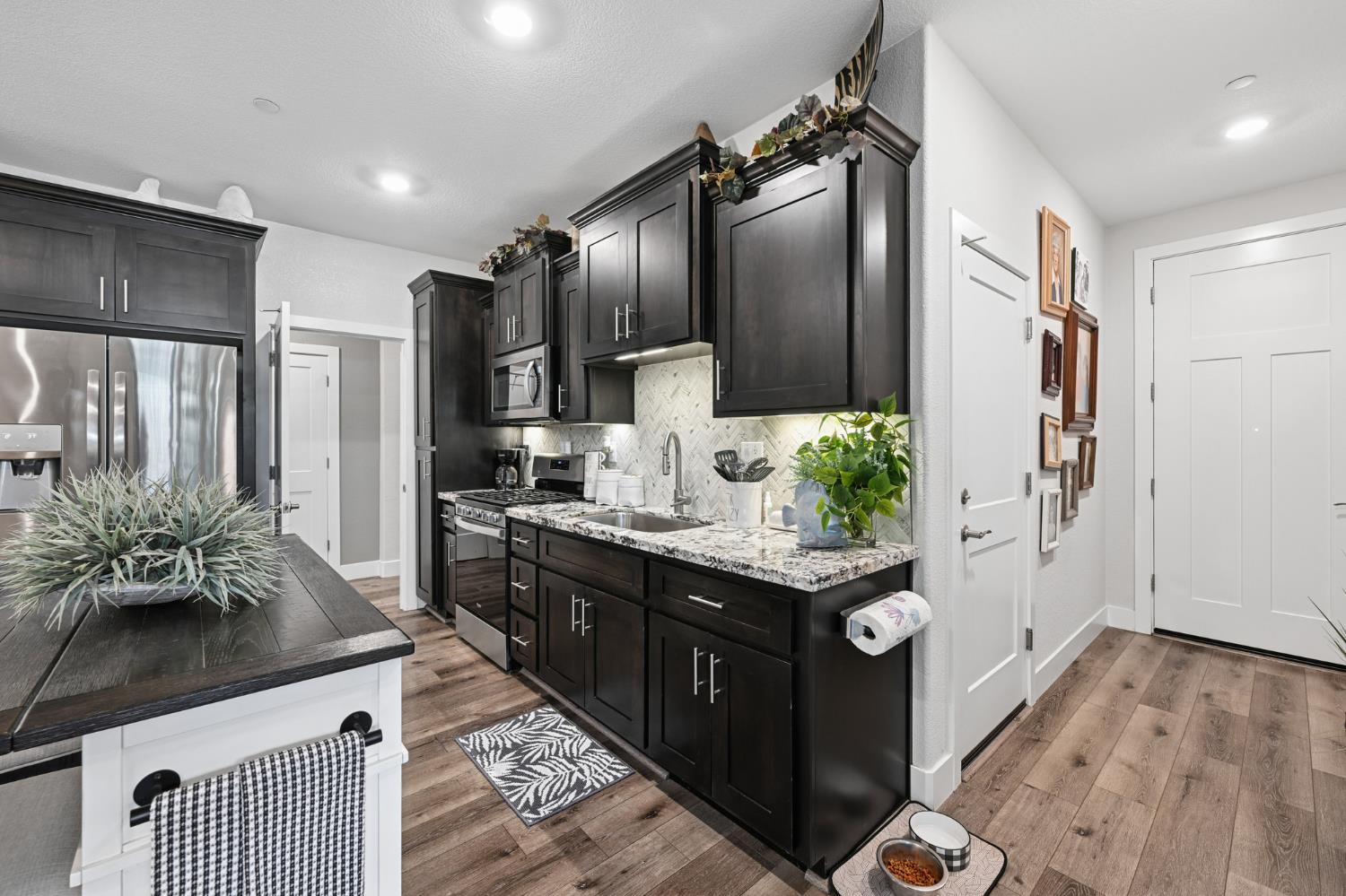 9016 Plympton Loop Roseville, CA 95747 - Photo 61 of 99 Gallery Image 61