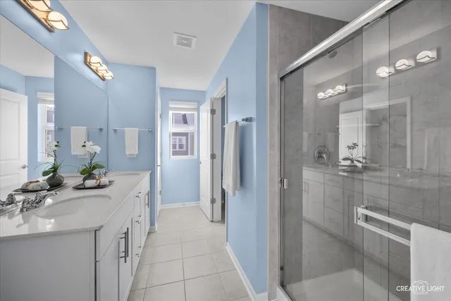 $495,000 | 3570 Sawgrass Drive, Woodridge, IL 60517