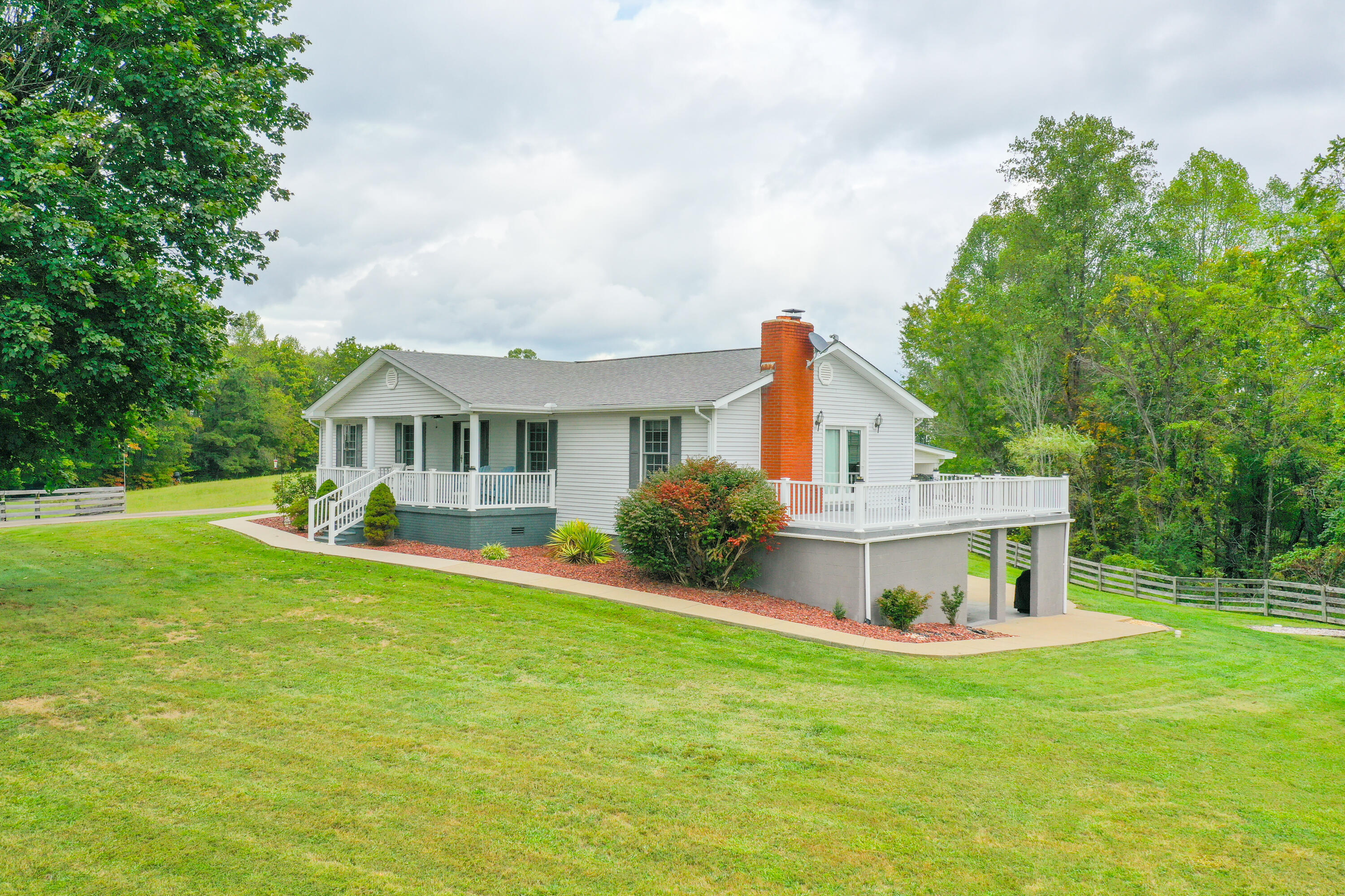 1536 Hawk Creek Road London, KY 40741 - Photo 11 of 115 DJI_0906