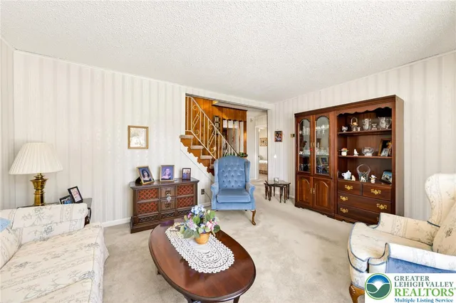 $309,900 | 534 2nd Street, Whitehall, PA 18052