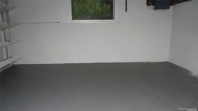 a view of a entrance of the house