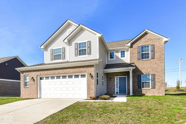 $369,900 | 984 Bent Br Lane, Greenwood, IN 46143