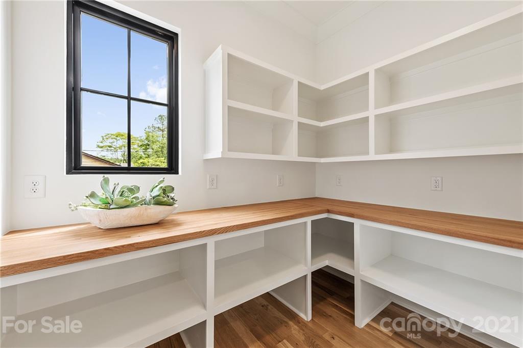1615 Chippendale Road Charlotte, NC 28205 - Photo 14 of 29 Gallery Image 14