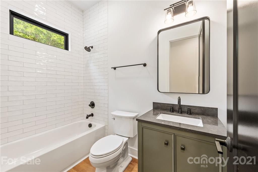 1615 Chippendale Road Charlotte, NC 28205 - Photo 4 of 29 Gallery Image 4