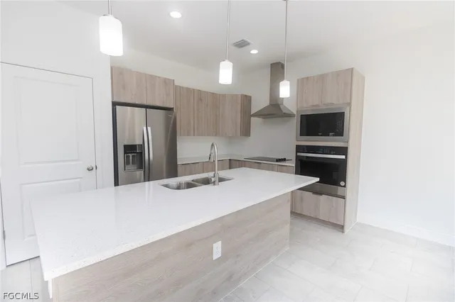 $2,100 | 1253 Argosy Road, LaBelle, FL 33935