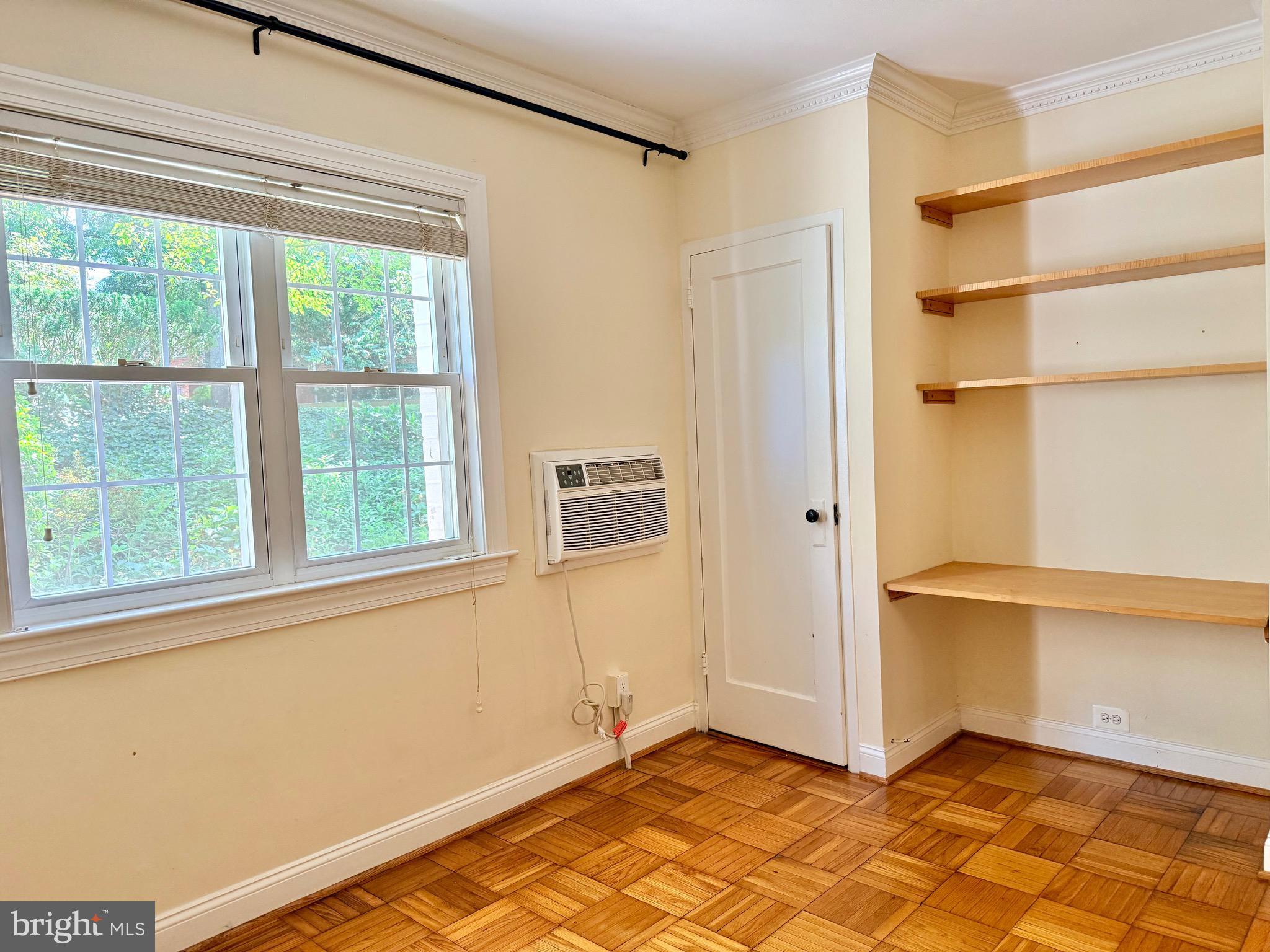 1628 Ripon Place Alexandria, VA 22302 - Photo 14 of 21 2nd bedroom with built-in shelving