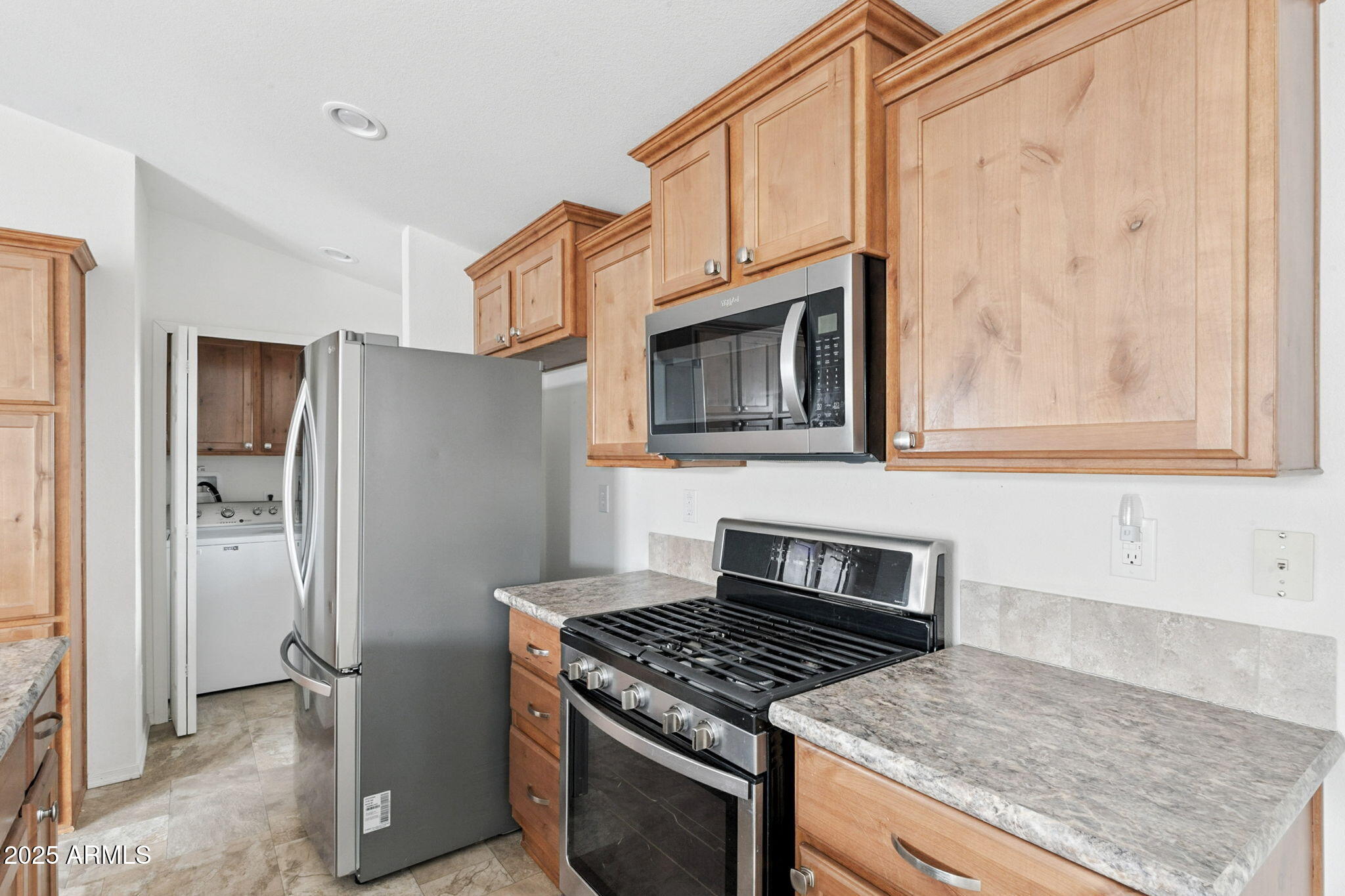 10936 East Apache Trail, Unit 71 Apache Junction, AZ 85120 - Photo 15 of 48 16-web-or-mls-Apache-16