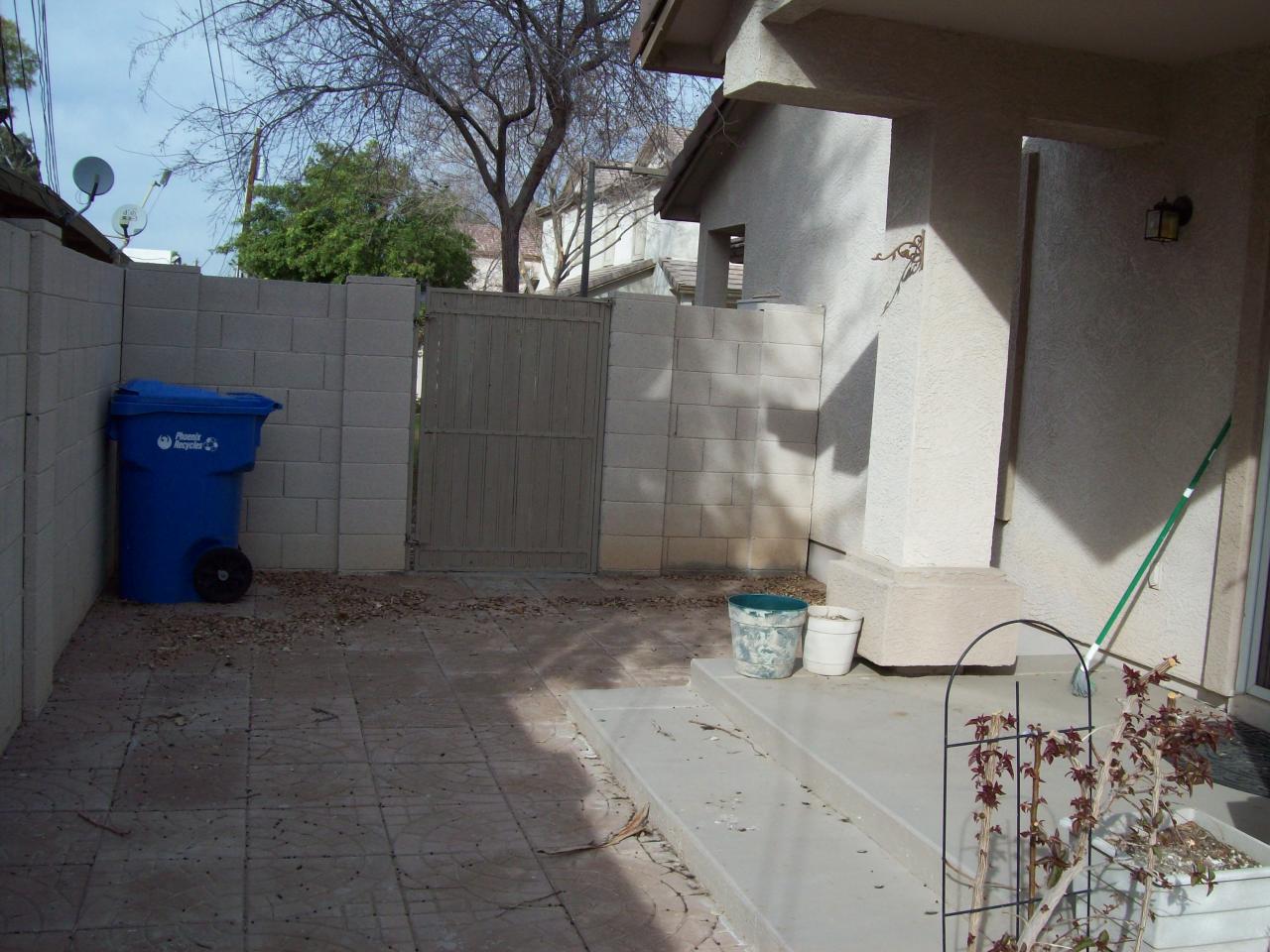 1510 West Colter Street, Unit 7 Phoenix, AZ 85015 - Photo 2 of 14 back patio
