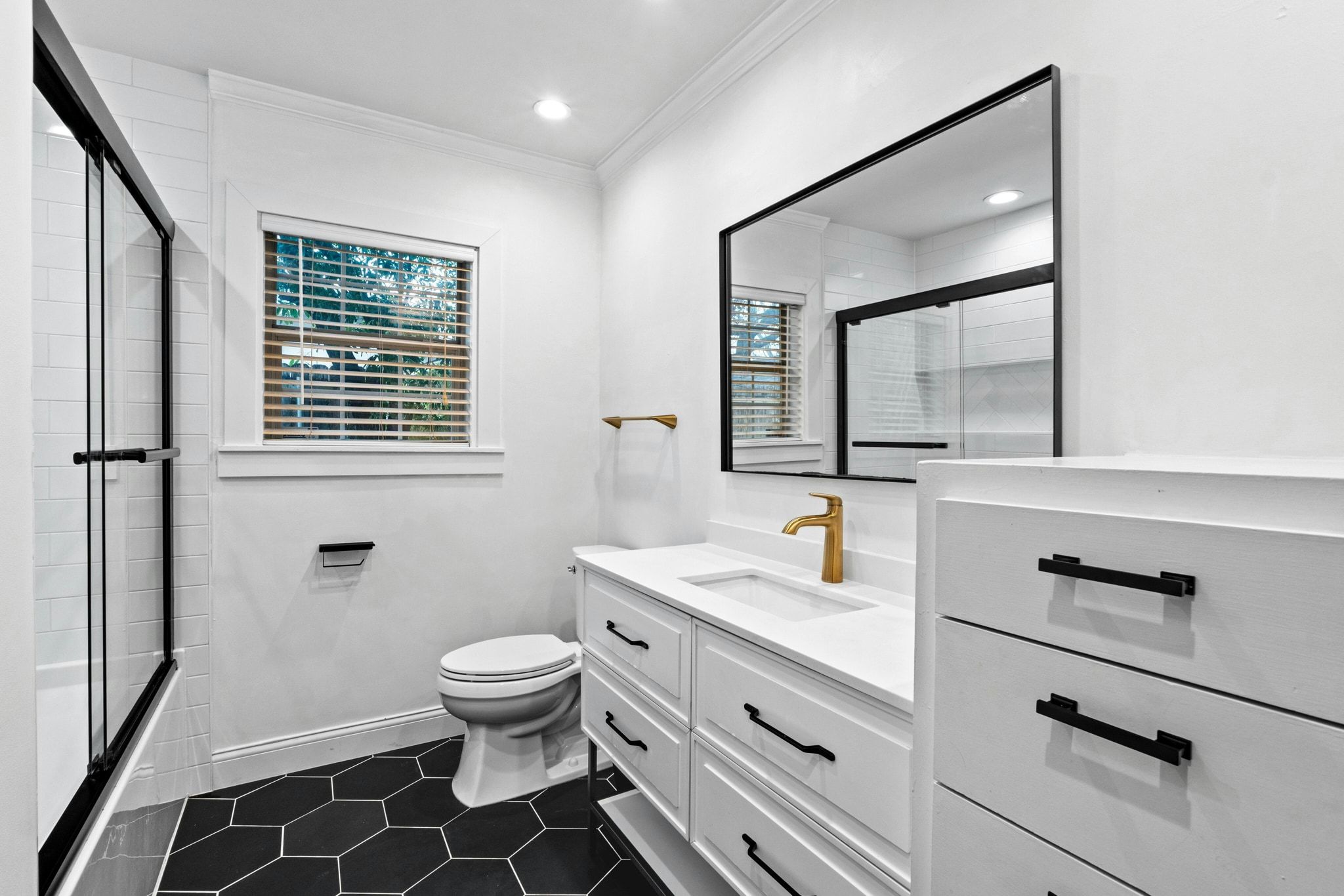 2404 Westover Road Austin, TX 78703 - Photo 22 of 23