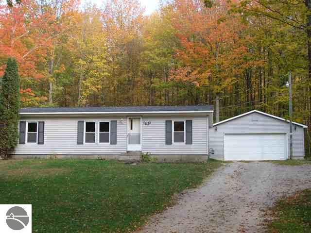 1651 Sharkey Road Traverse City, MI 49696 - Photo 1 of 20 1721457.JPG