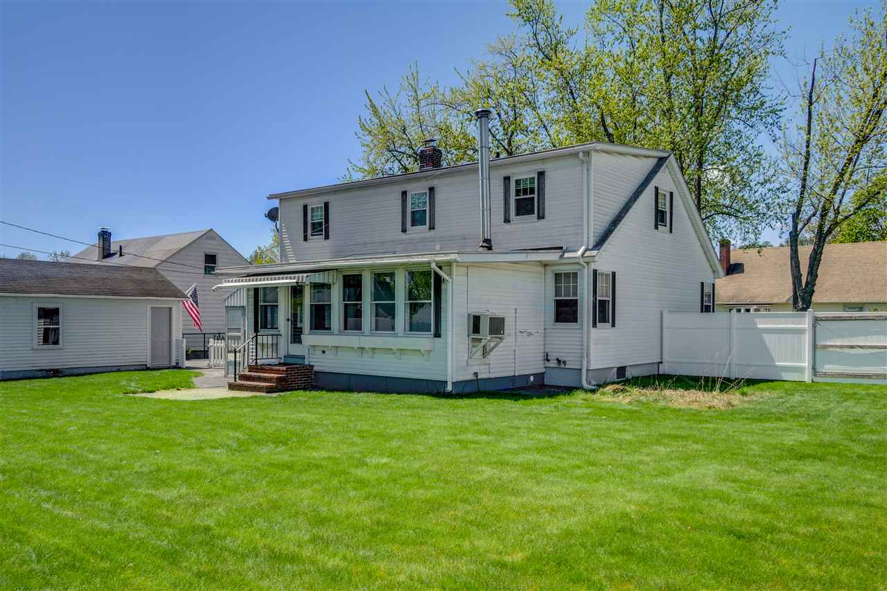 311 Reed Street Manchester, NH 03102 - Photo 5 of 39
