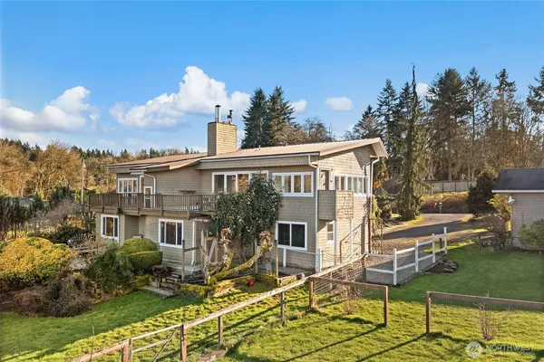 $799,000 | 9722 Southwest Windmill Street, Vashon, WA 98070