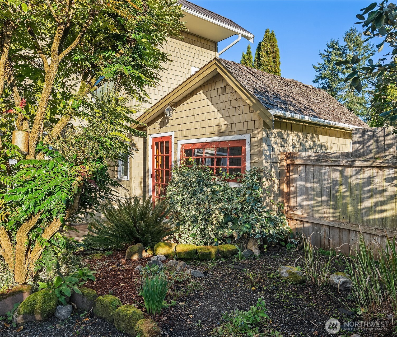 9722 Southwest Windmill Street Vashon, WA 98070 - Photo 11 of 29