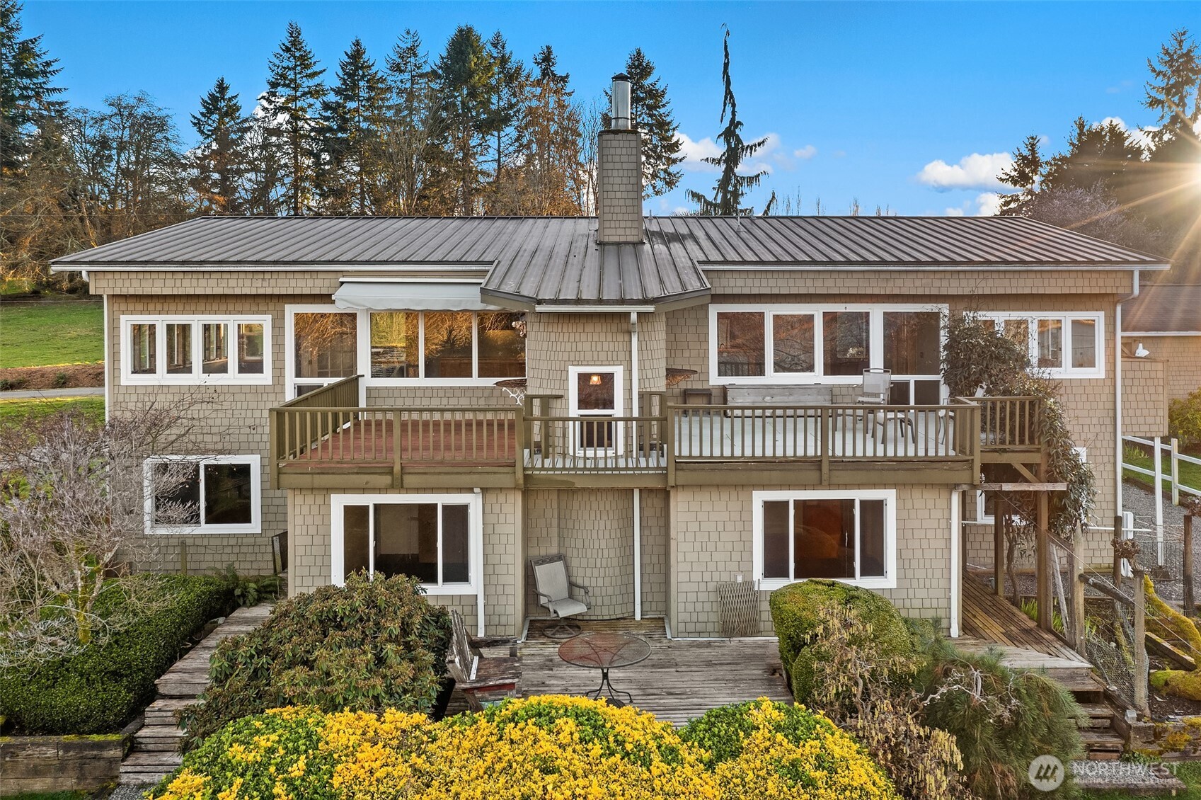 9722 Southwest Windmill Street Vashon, WA 98070 - Photo 4 of 29